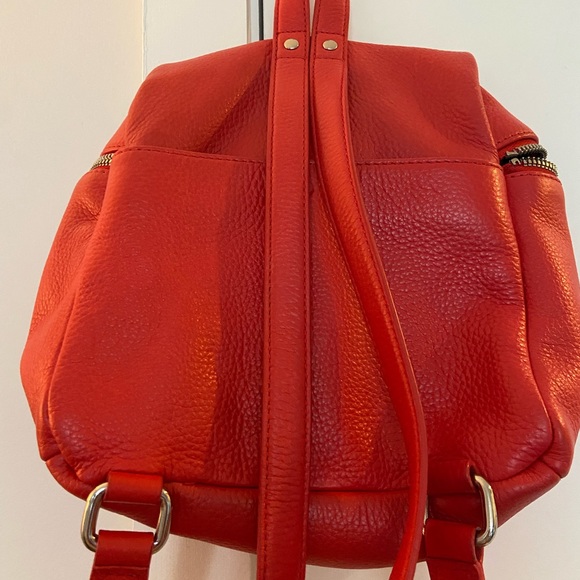 KARA Small Backpack Poppy RARE - Picture 7 of 10